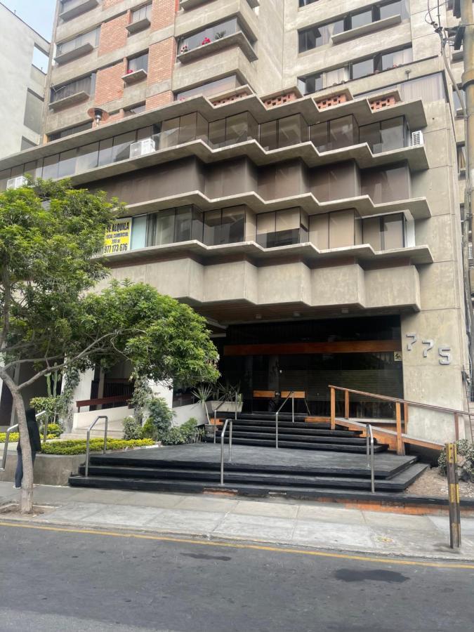 Departamento De Estreno Centro De Mirafores Lima Exterior foto